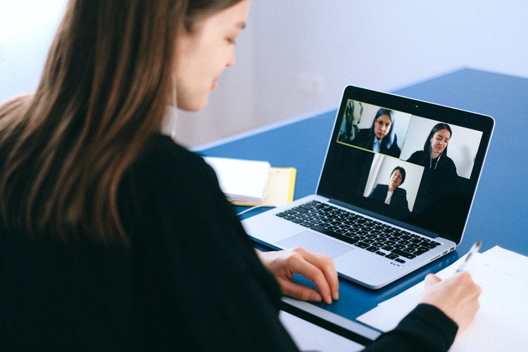 3 Ways Captions Improve Video Conferencing Accessibility